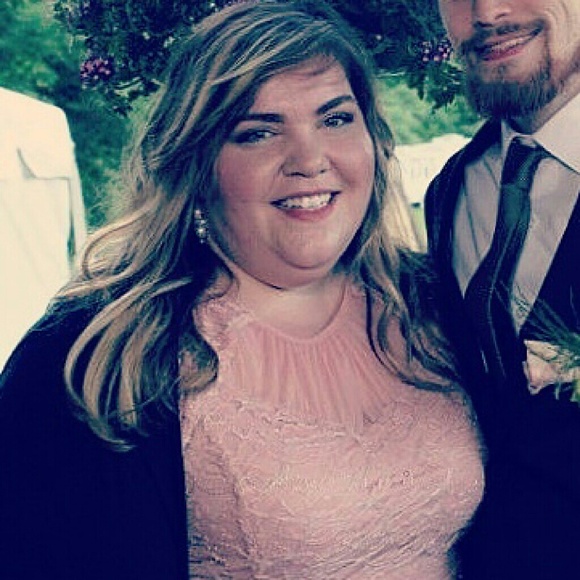 Meet your Posher, Alex - Picture 2 of 3