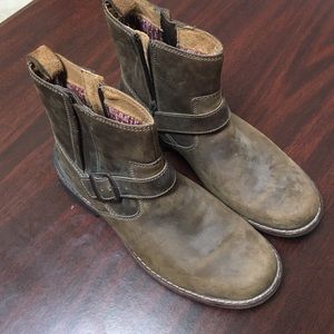 Mens leather boots