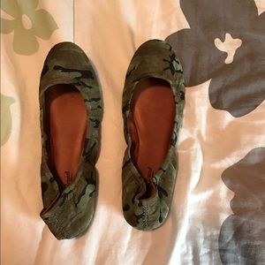 Lucky brand flats 7.5