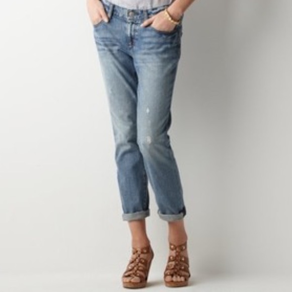 LOFT Denim - ♠️LOFT Sz 6 Distressed Rolled Hem Boyfriend Jean