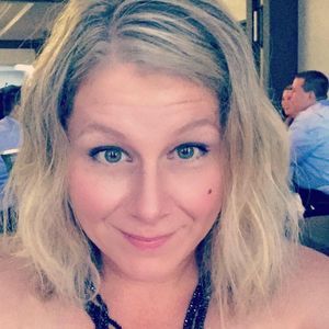 Meet your Posher, Debi