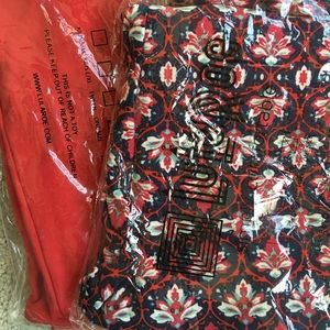 NWT LulaRoe bundle of leggings!