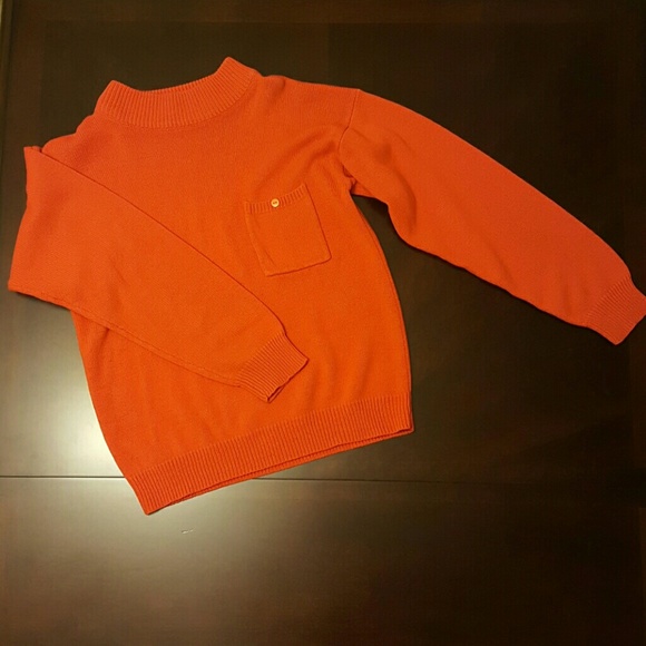 Lightweight sweater