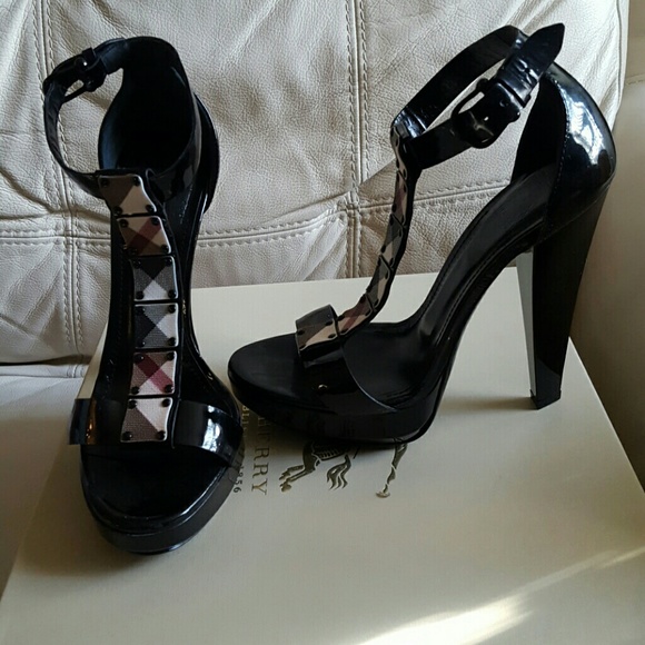 Burberry Check Tile Tstrap Platform