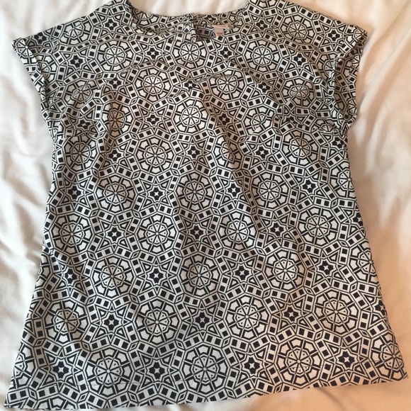 Short sleeve blouse