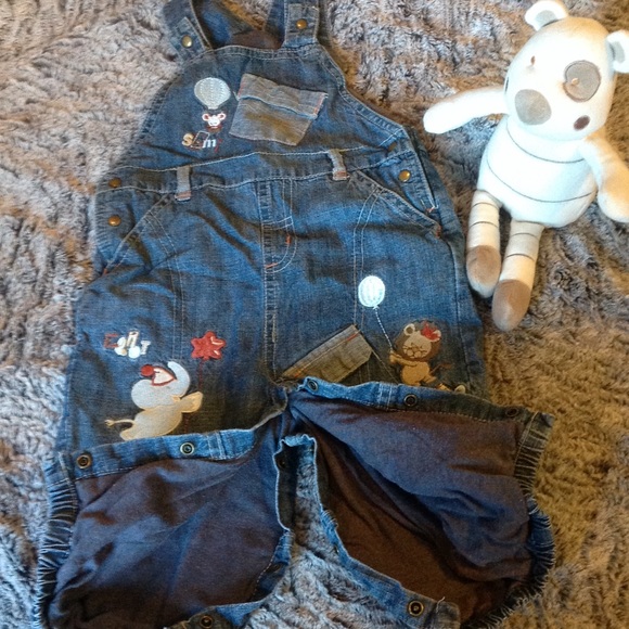 Embroided Denim jumpsuit - Picture 2 of 4