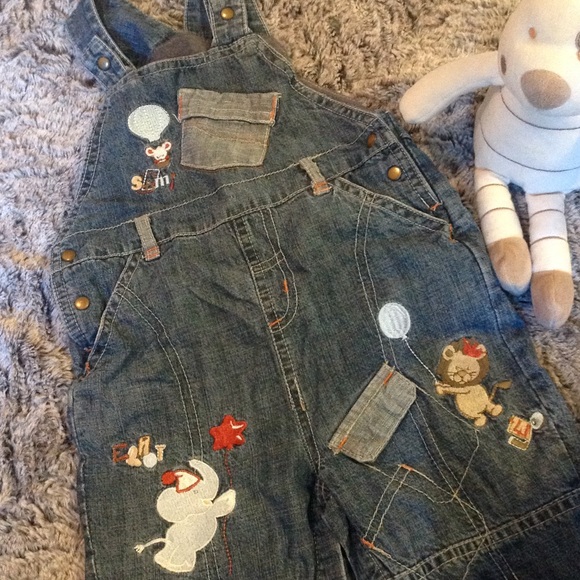 Embroided Denim jumpsuit - Picture 3 of 4
