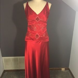 Red Formal Floor-Length Gown from Amsterdam