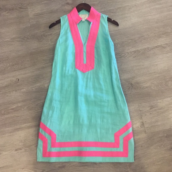 Sleeveless tunic dress