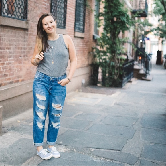 Meet your Posher, Ana - Picture 2 of 3