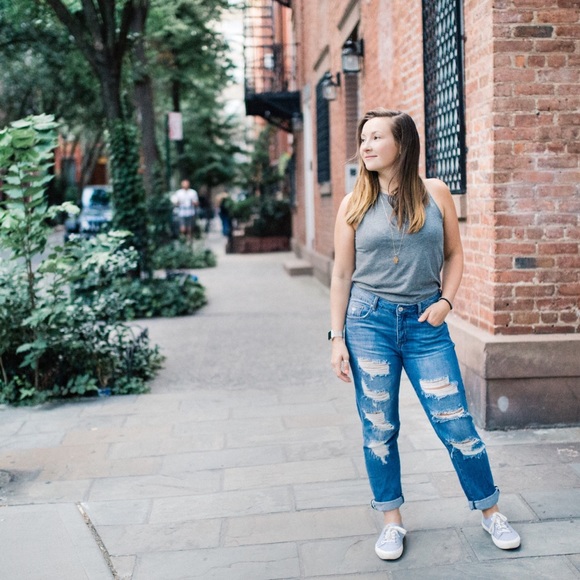 Meet your Posher, Ana - Picture 3 of 3