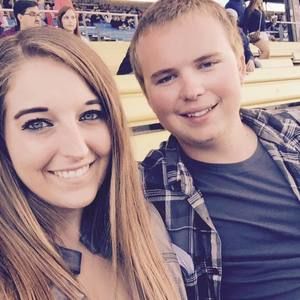 Meet your Posher, Courtney