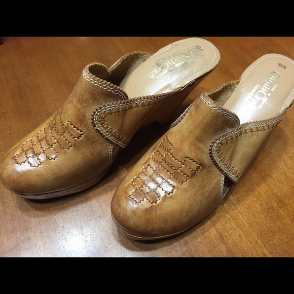 Vintage Qualicraft Brazilian Clogs