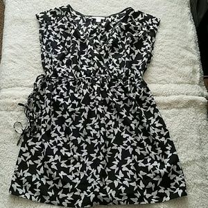 Motherhood maternity capped sleeve blouse