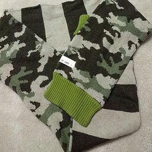 Gap Camo Neck Scarf with Lambswool - LIKE NEW