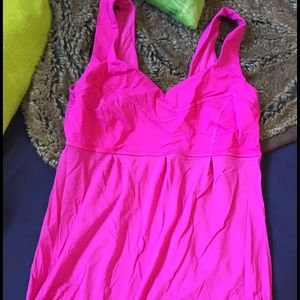 Lululemon workout top