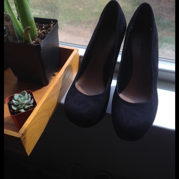 SOLD - Picture 3 of 3