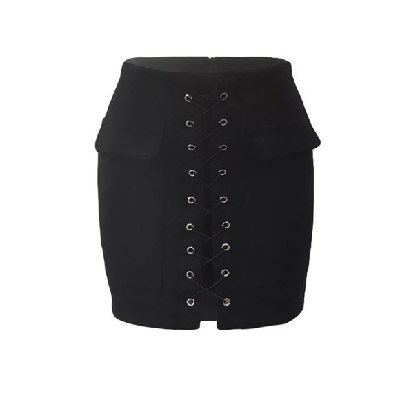 💞NEW IN💞Lace up mini suede skirt👯💨 - Picture 5 of 7