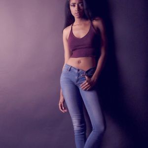 Meet your Posher, Amalia