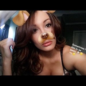 Meet your Posher, Eva