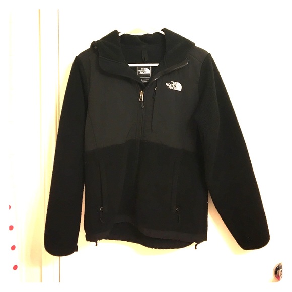 The North Face Jackets & Blazers - The North Face fleece Denali Hooded