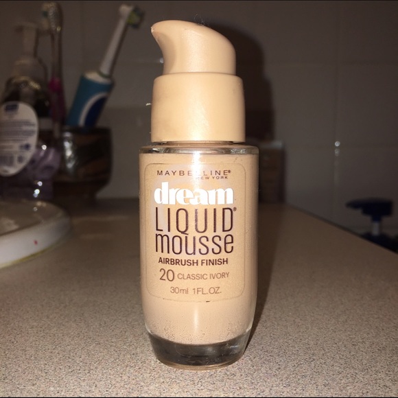 Flawless Liquid Foundation
