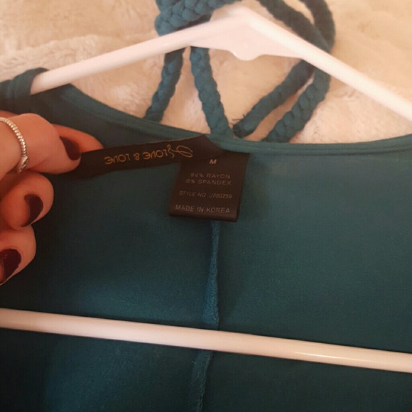 Beautiful emerald deep v dress - Picture 4 of 4