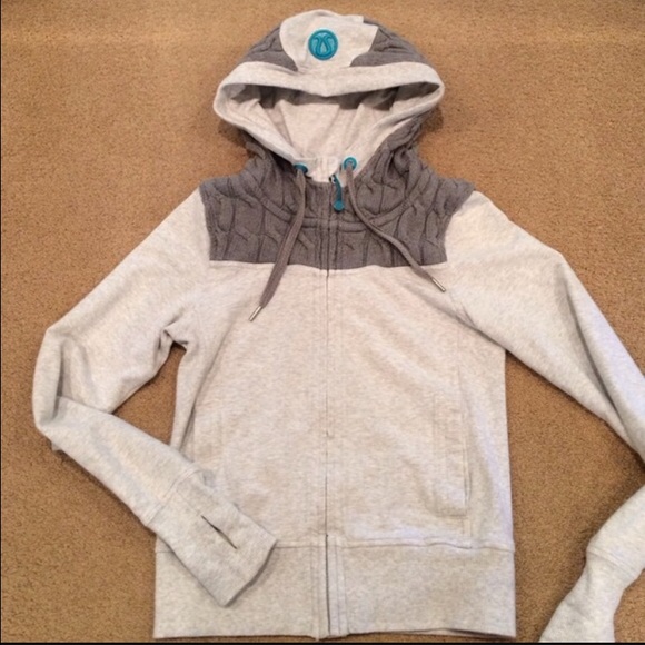 Lululemon Fireside cable knit Scuba hoodie 2 gray