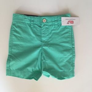 NWT vineyard Vines club shorts, sea foam 2T
