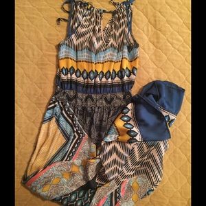 Gorgeous halter maxi dress size medium (6-8)