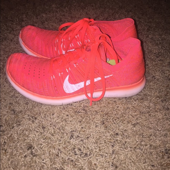 Nike Flyknit Free Runs ON HOLD