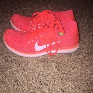 Nike Flyknit Free Runs ON HOLD