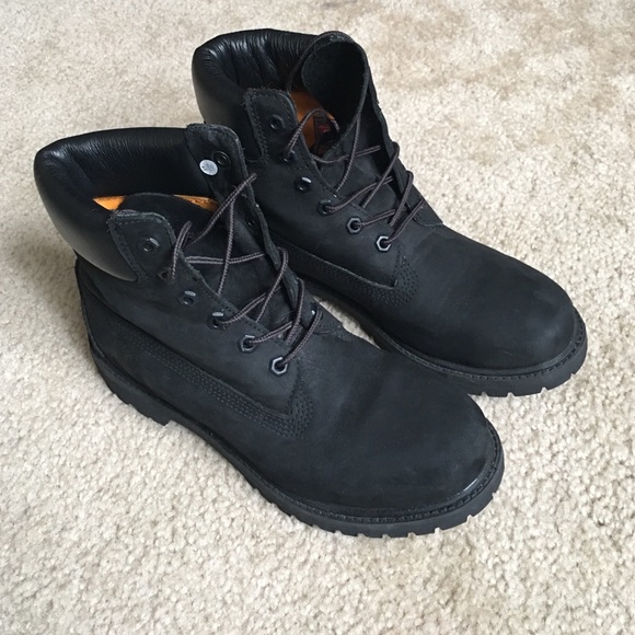 Barely worn Classic Timberland 6"
