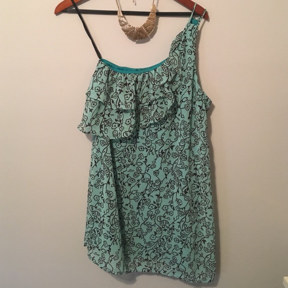 One shoulder ruffle dress