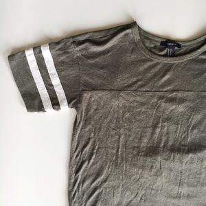 Forever 21 Tops - Baseball 2 Stripe Tee Shirt Forever 21 Tops - Baseball 2 Stripe Tee Shirt