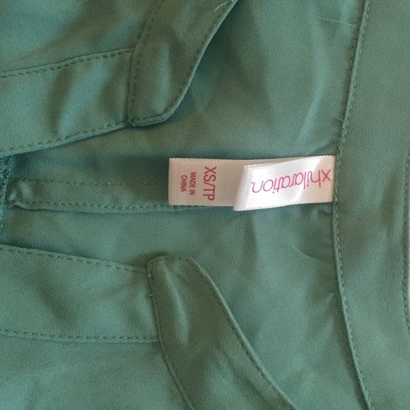 Blouse - Picture 2 of 2