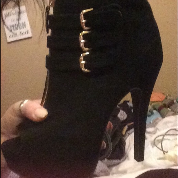 Open Toe Booties - Picture 4 of 4