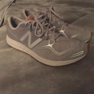 New Balance women's fresh foam running shoes!!