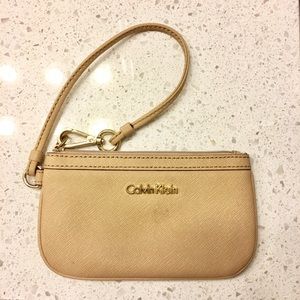 Calvin Klein Saffiano Wristlet (nude)