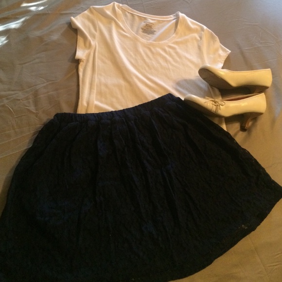 Girls blue lace skirt