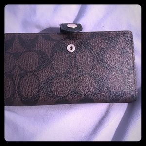 Authentic Like NEW COACH Wallet