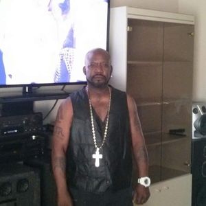 Meet your Posher, Charles