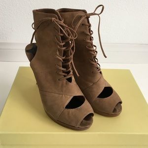 Max Studio Leather Peep Heel