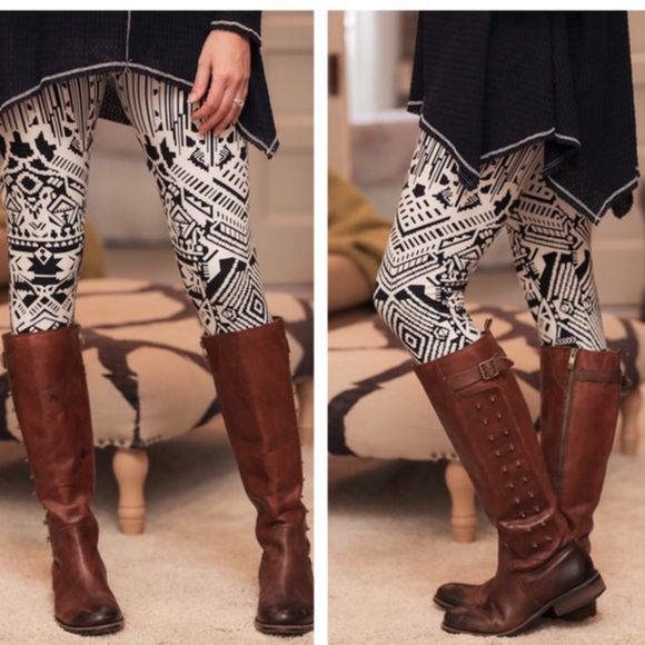 ONLY 2 Left ❤❤Navy/White Leggings - Picture 2 of 4