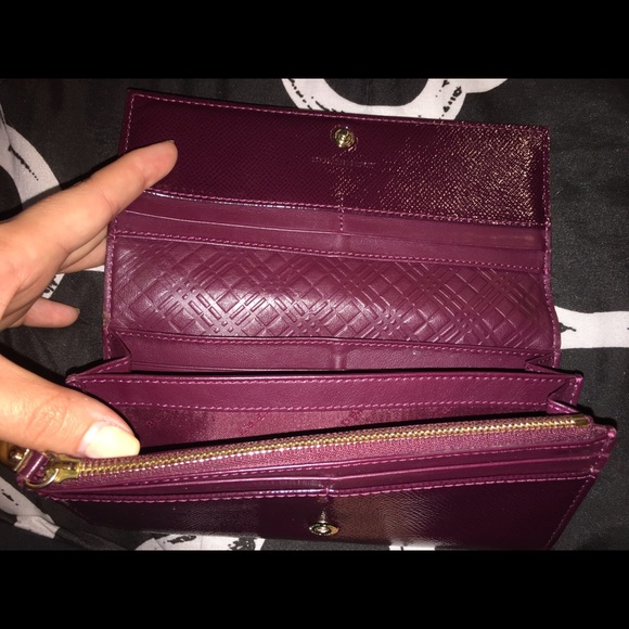 Authentic Burberry Wallet - Picture 2 of 3