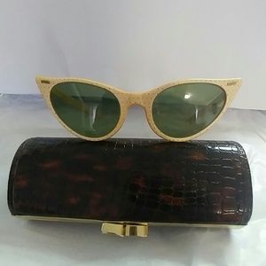 Vintage Cat Eye Sunglasses