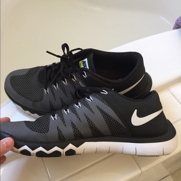 Sold sold Nike mens 9.5 almost new! SOLD