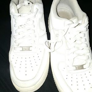 Nike low airforce 1's