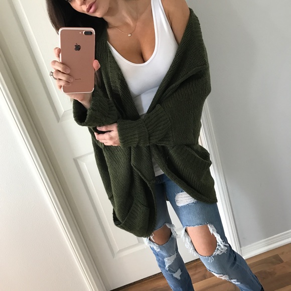 SOLD OUT - Picture 4 of 4