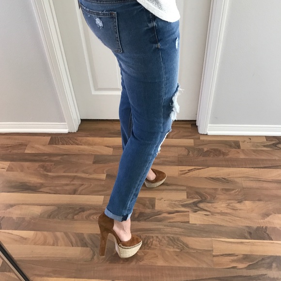 SOLD OUT - Picture 2 of 4